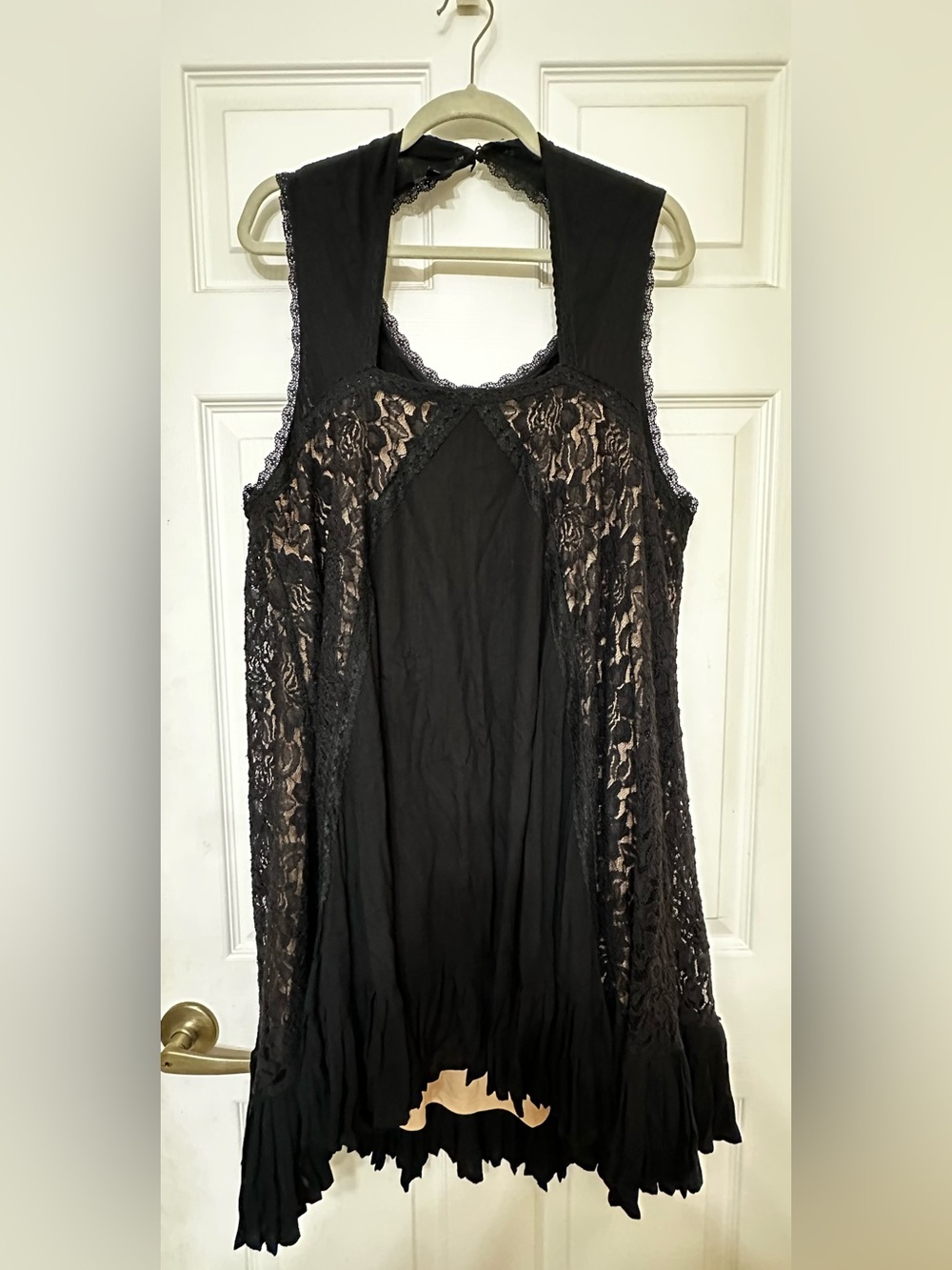 Torrid Black Lace Overlay Sleeveless Dress Size 2XL